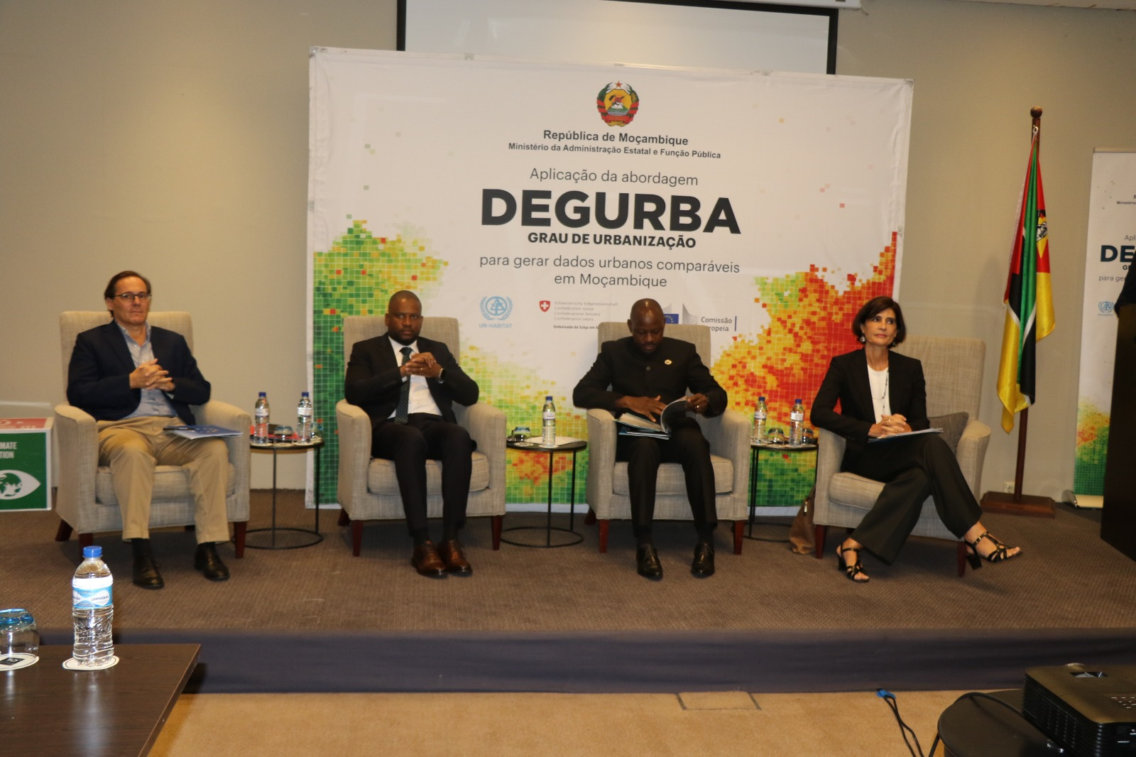 Sua Excelência Inocêncio Impissa, Ministro da Administração Estatal e Função Pública, Preside a cerimónia oficial de lançamento do projecto “Aplicação da abordagem DEGURBA para gerar dados urbanos comparáveis em Moçambique”.